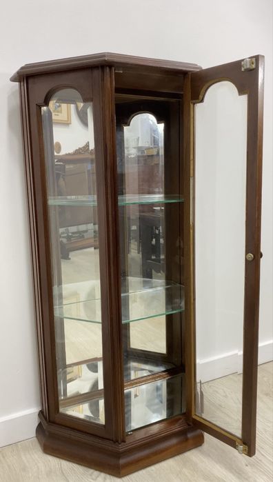 Criataleira / expositor.