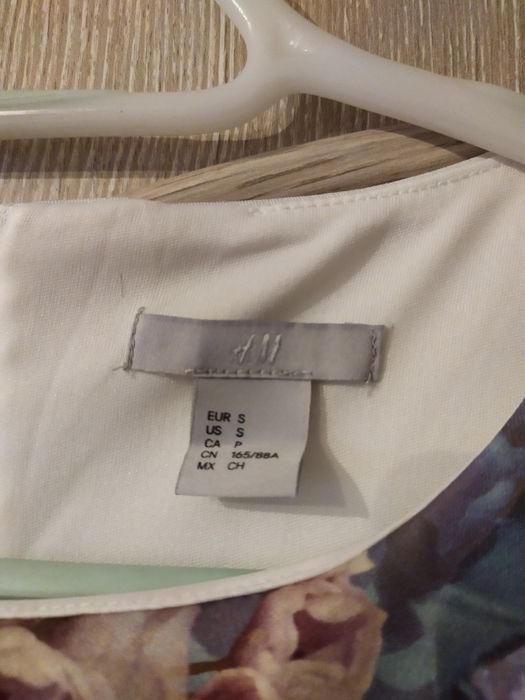 Sukienka damska roxm. S, H &M

Cześć, 

Skończyłam