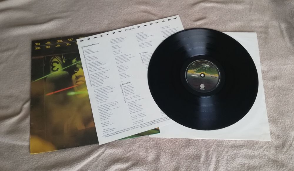 Earth & Fire : reality fills fantasy   LP