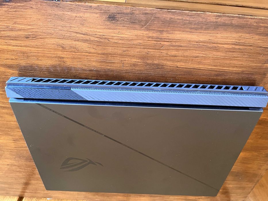 ASUS ROG Strix G18 | i9-14900HX | RTX 4070 | 32GB RAM | 1TB SSD | Como novo