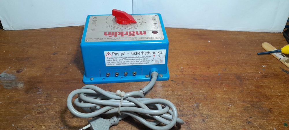 Transformador -Marklin 6631- AC 220V/16V -30VA- na sua caixa original