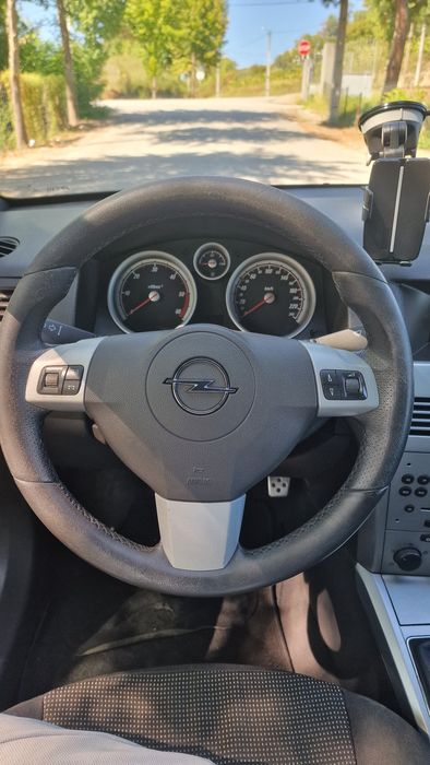 Opel Astra GTC 1.7