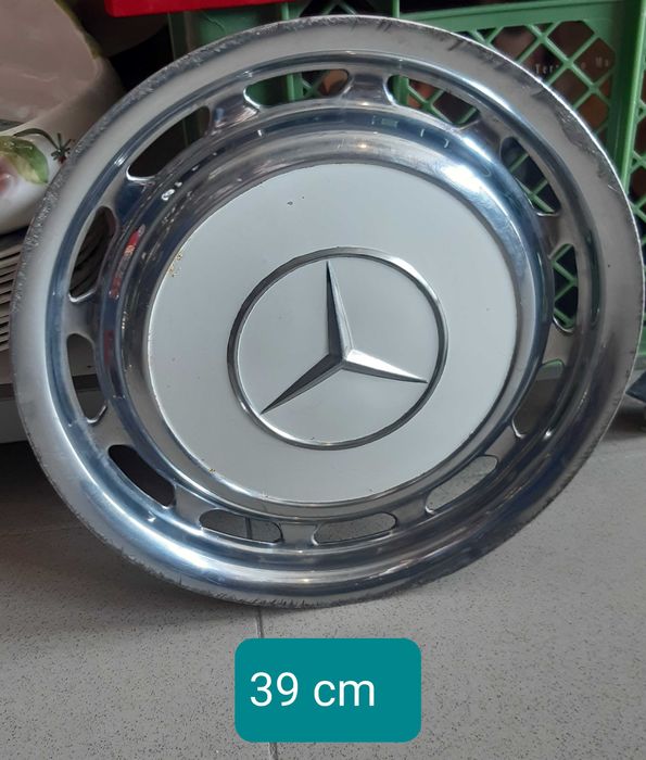 Antigo Tampão de Roda "Mercedes"