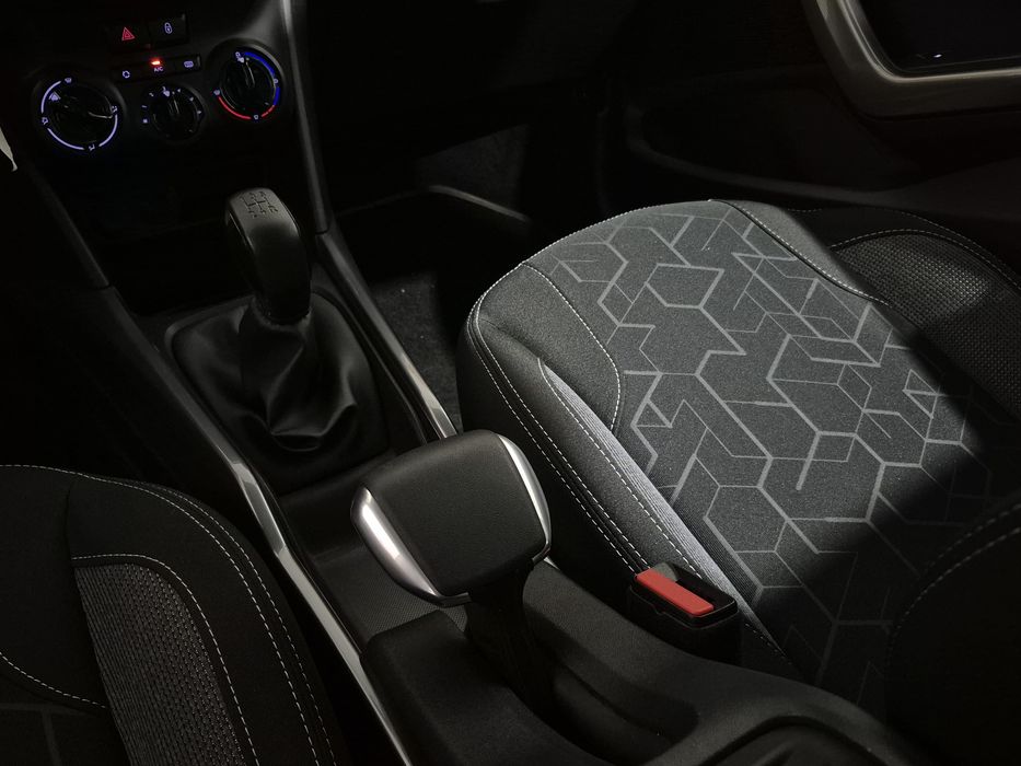 Peugeot 2008 - 37.000KM | GARANTIA | NOVO