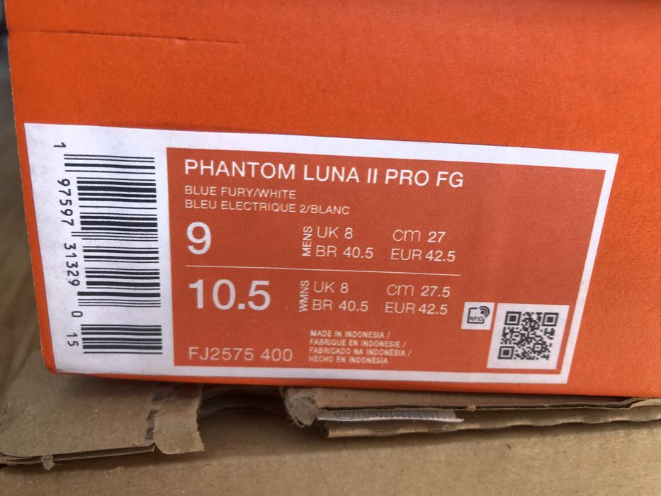 Buty piłkarskie,korki.