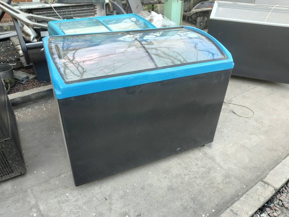 Продаж Ларі  Морозильні 300 л