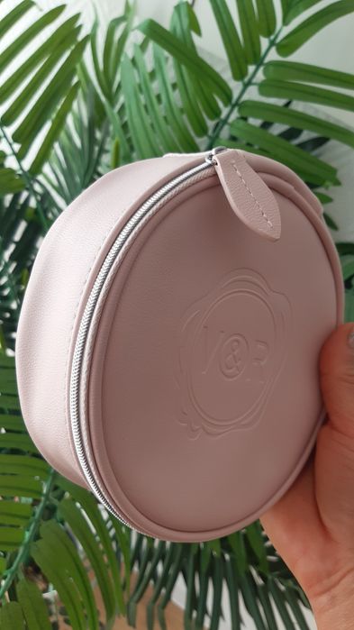 Viktor & Rolf Flowerbomb designerska kosmetyczka kuferek pudrowy róż