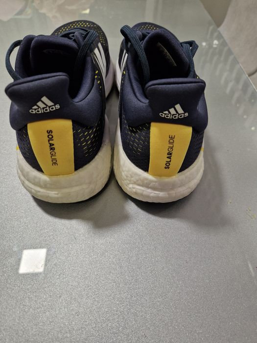 Sapatilhas de corrida adidas