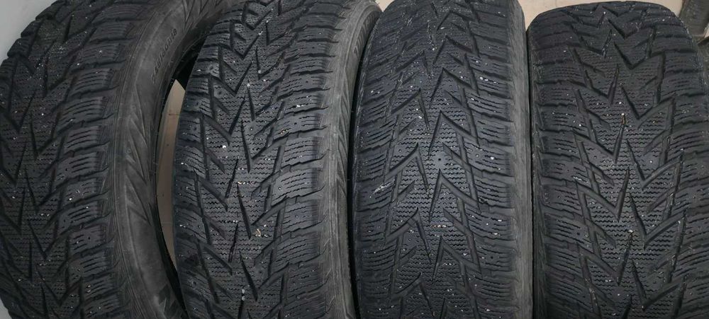 Шини зимові, пара, комплект R16
