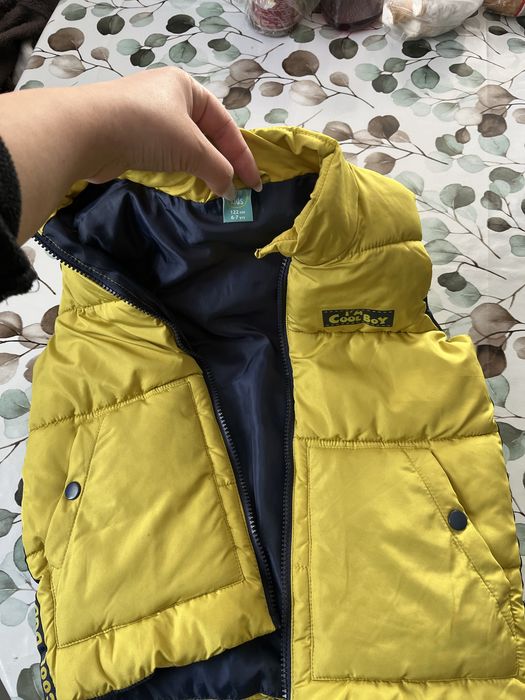 Продам дитячий (верхній одяг)для хлопчика