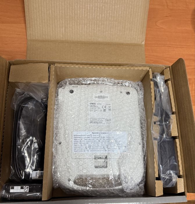 Принтер для друку наклейок Epson LW-700