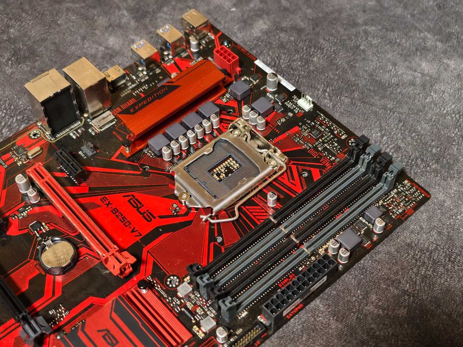 Материнська плата ASUS EX-B250-V7 (LGA1151)