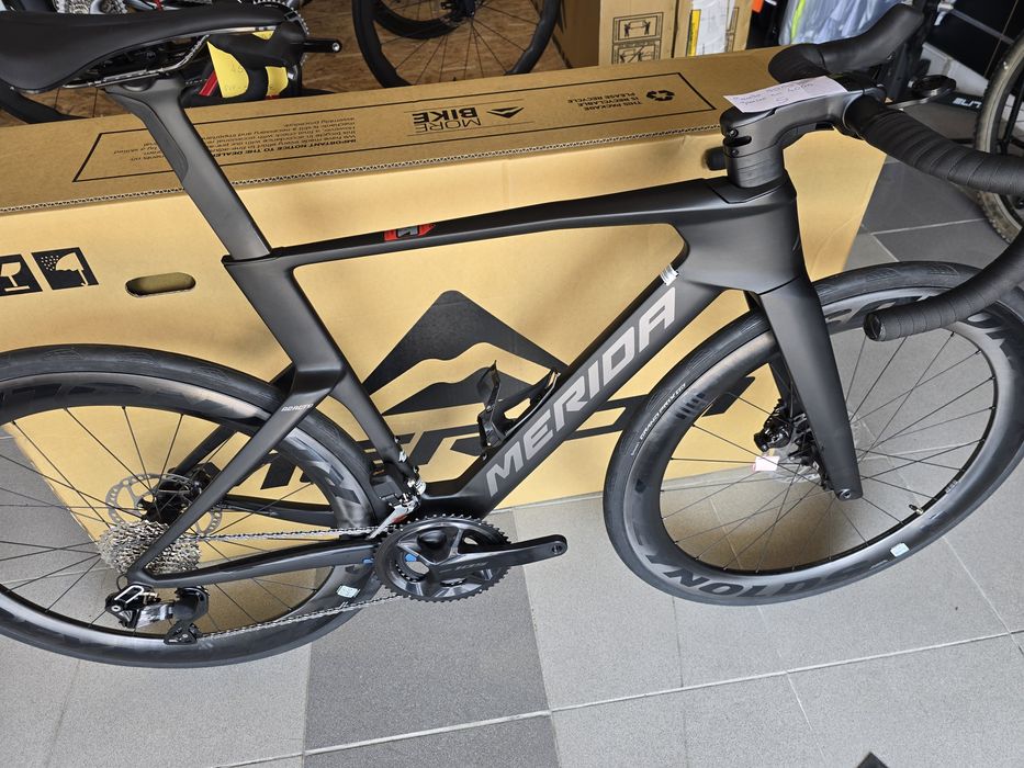 Merida reacto 105 di2 e rodas reynolds