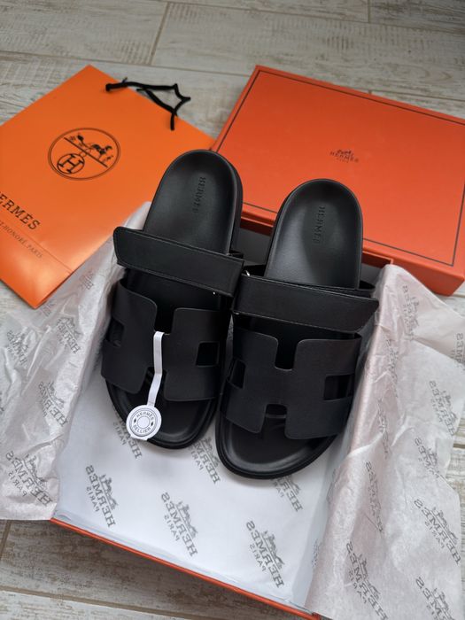 Шльопанці Hermes Chypre чорні