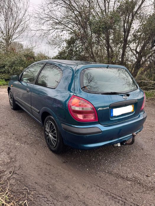 Vendo Nissan Almera 2.2 DI 110cv comercial
