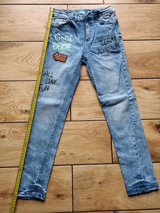 Spodnie jeansowe chłopięce rozm. 134 wiek 8-9lat