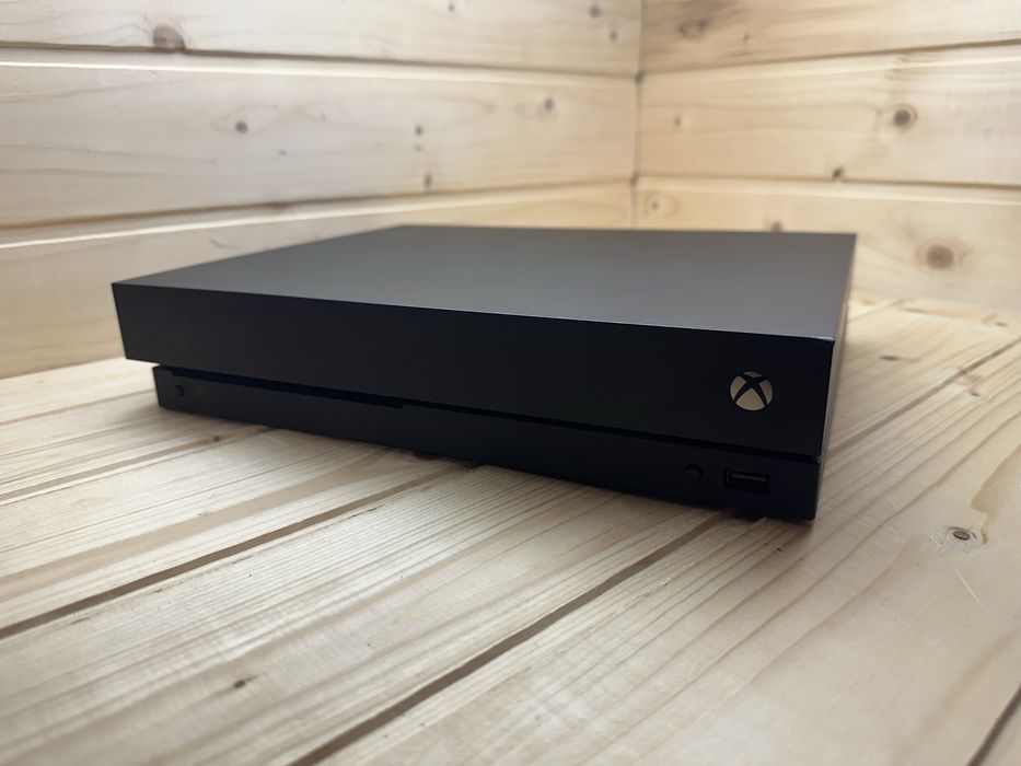 Консоль Xbox ONE X 1tb