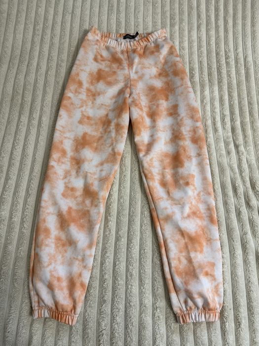 Dresy boohoo Xs biało pomarańczowe