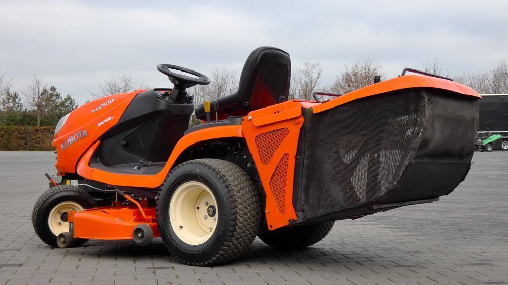 Traktorek kosiarka KUBOTA GR2120 4x4 Wspomaganie (121201.5) - Baras
