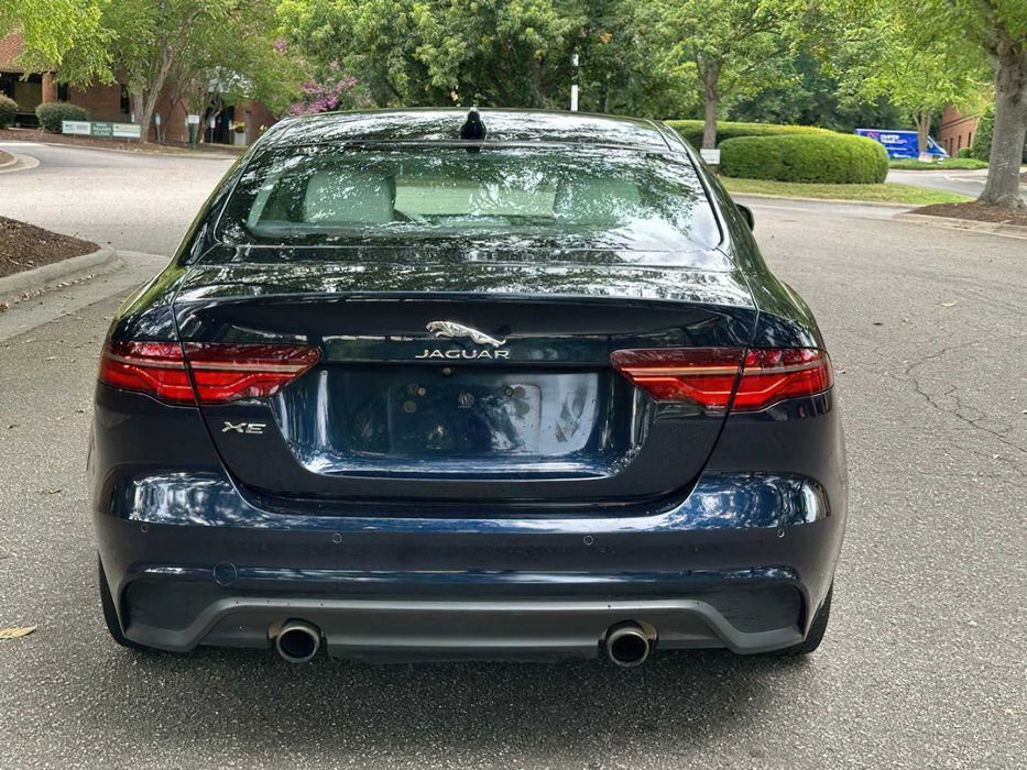Jaguar XE P250 S      2020