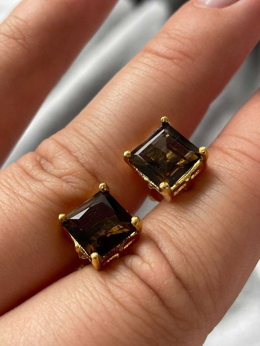 Серебряные серьги 925 пробы с дымчатым кварцем 8х8мм