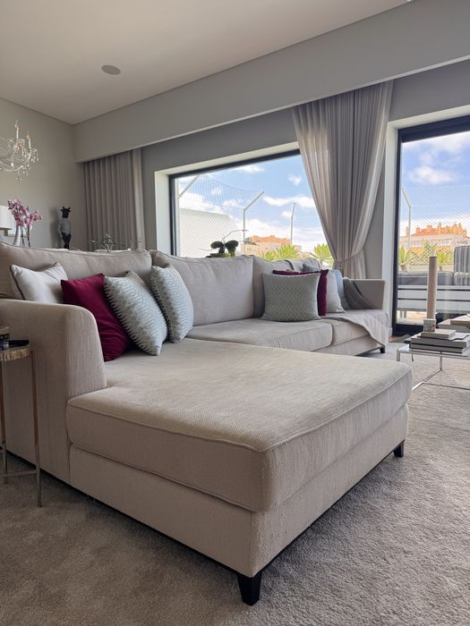 Elegant and confortable sofa
