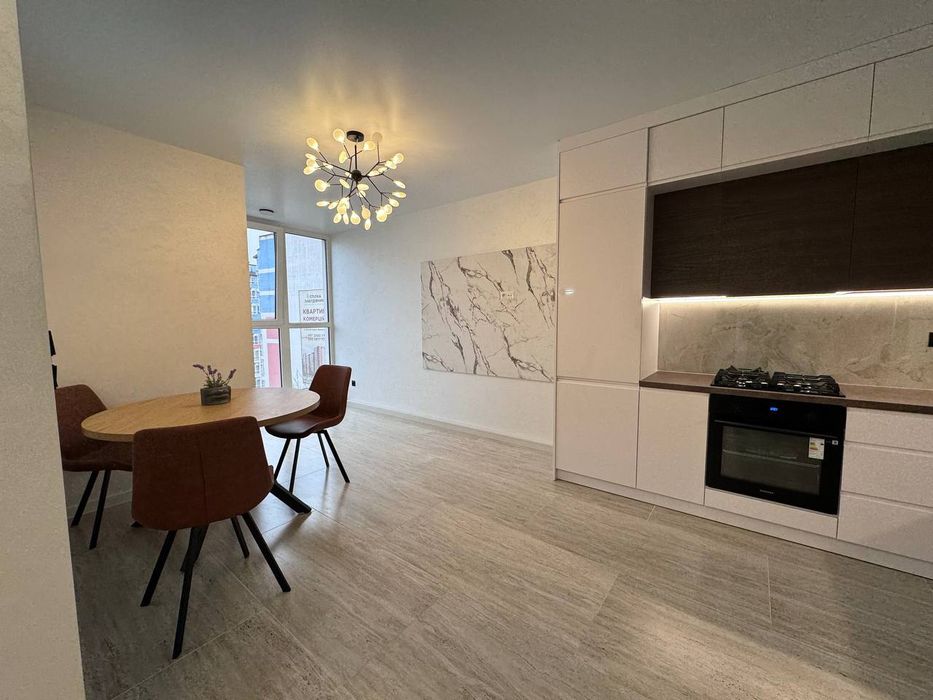 Продаж квартири  в центрі міста