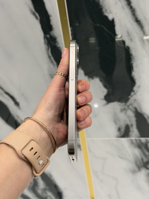 Продам iphone 15 Pro Max 256 gb