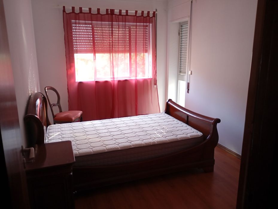 Quarto mobilado Pingo doce st tecla