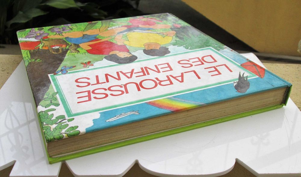 Livro le larousse des enfants 1978