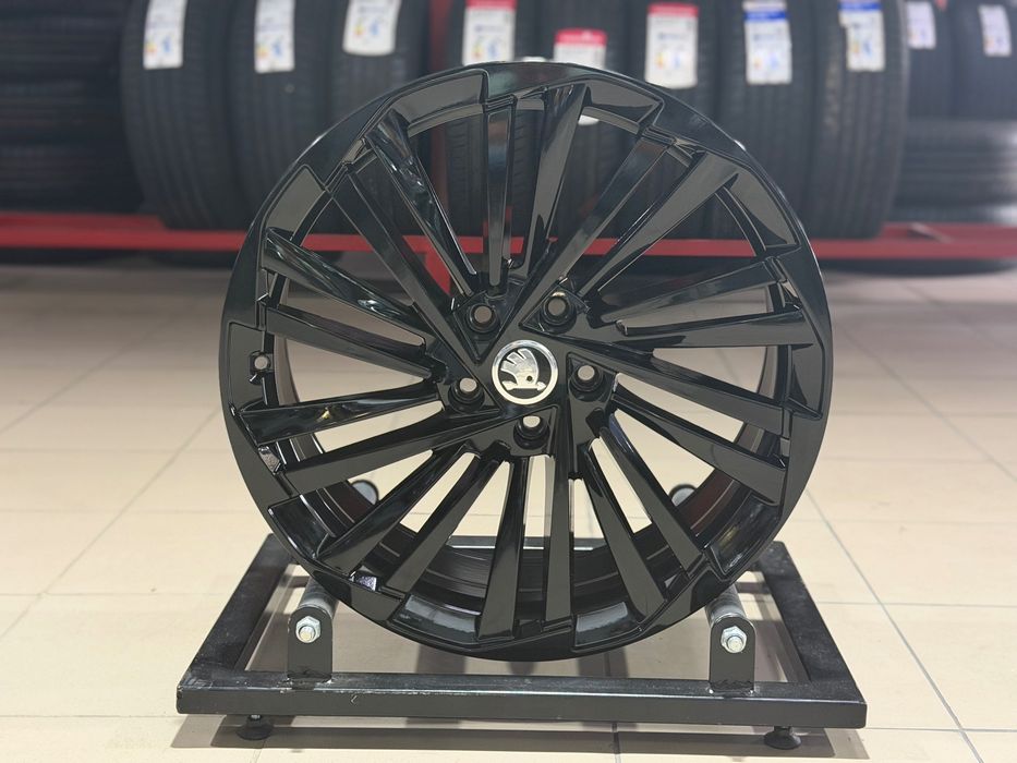 Диски REPLICA FB SK261 R19 5x112 Gloss Black (VW / Audi / Skoda / Seat)