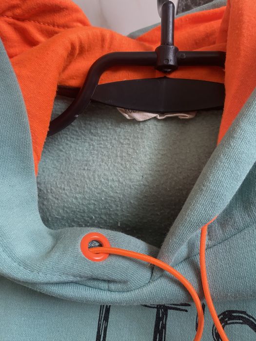 Тепле худі для дівчинки.