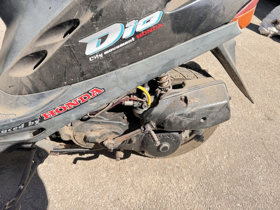 Скутер Honda dio