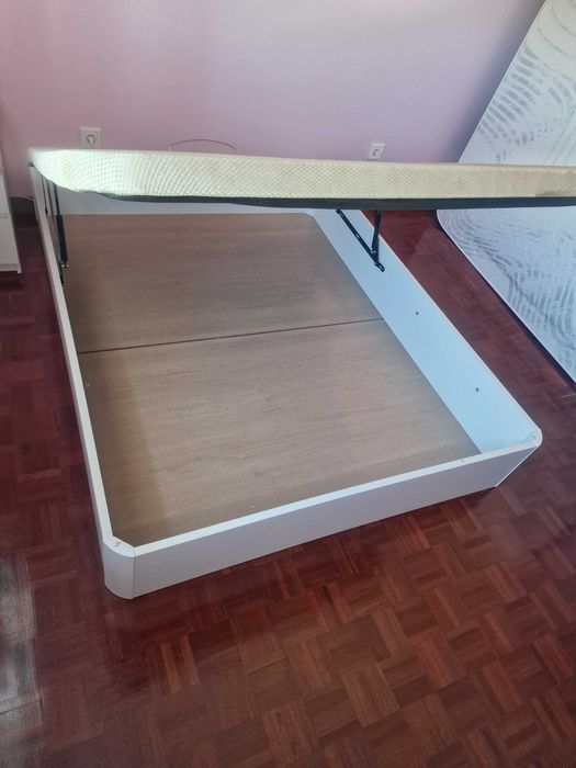 Móveis de sala e quarto