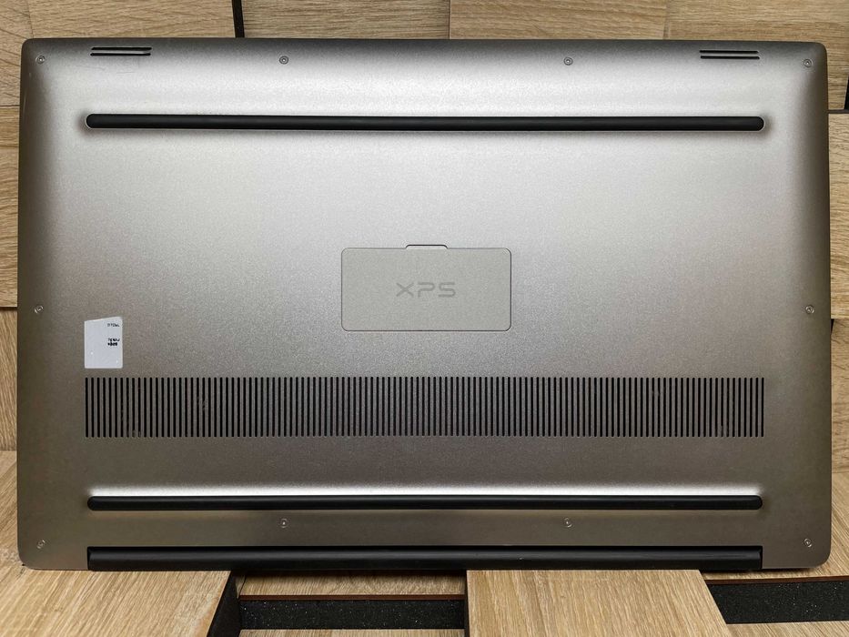 №5439 Ноутбук Dell XPS 15 9560 UHD IPS GTX1050/i5-7300HQ/RAM16/SSD512