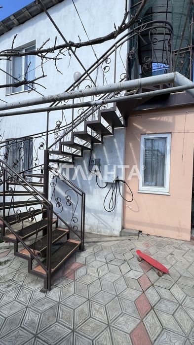 Дом у моря с  ремонтом и документами