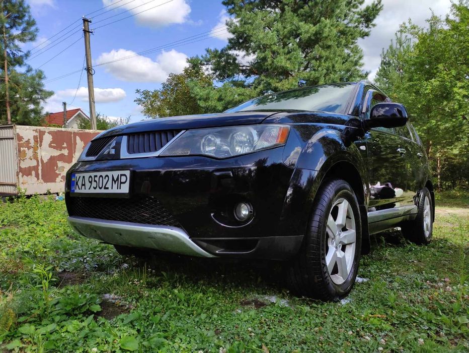 Продаж Mitsubishi Outlander XL