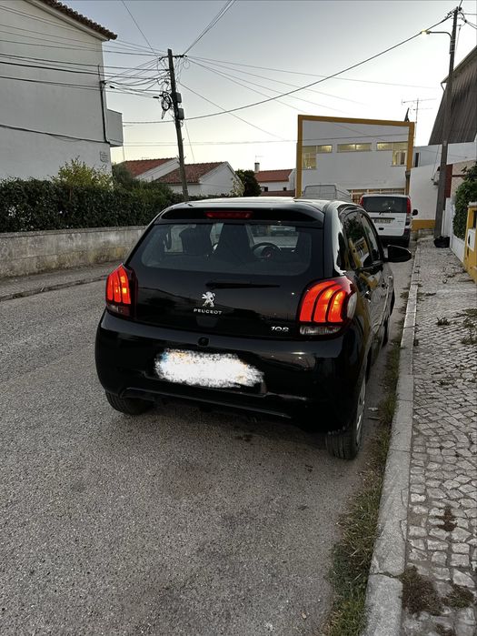 Peugeot 108 1.0 a Gasolina | 2017 | Económico | AC | Caixa Manual