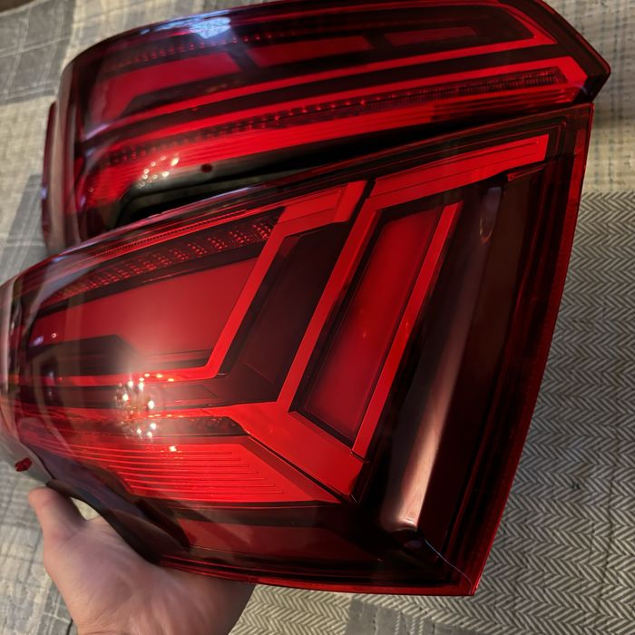 Європа задні ліхтарі Audi q5 80A rest 2020+ matrix задние фонари жовті