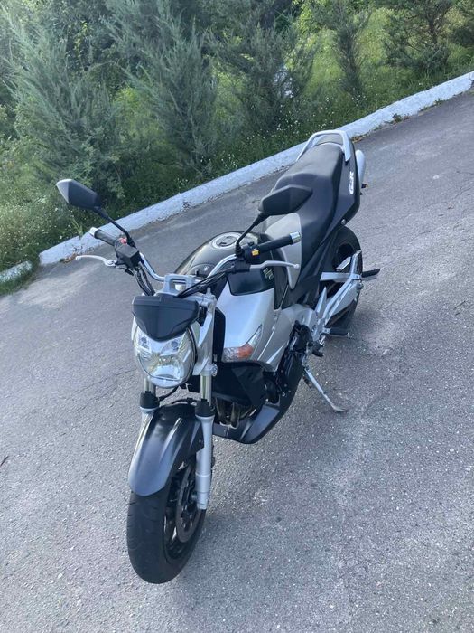 SUZUKI GSR 600 !!!хороший стан