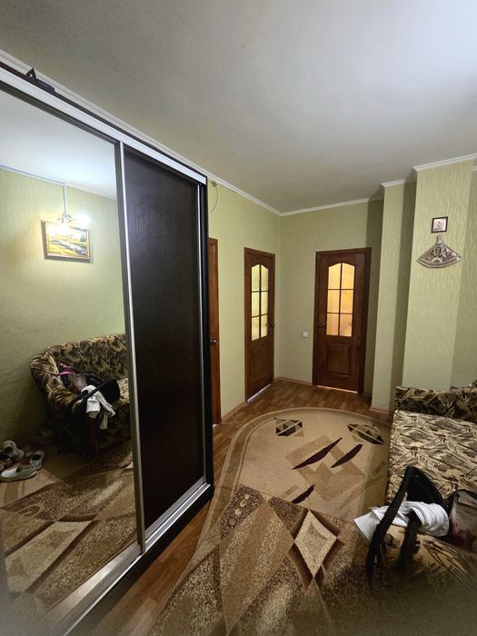Продам 1К квартиру м.Обухів вул.Лермонтова (Академічна)
