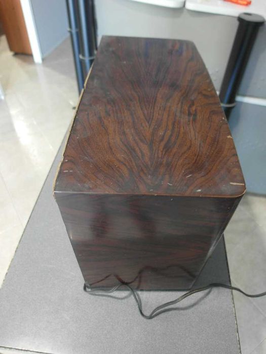 Rádio a Válvulas PHILIPS Anos 40 a funcionar