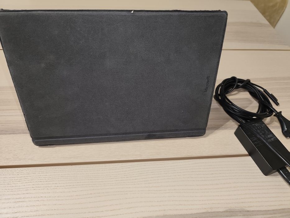 Microsoft Surface Pro 6  Core i7, 16GB de RAM e 512GB