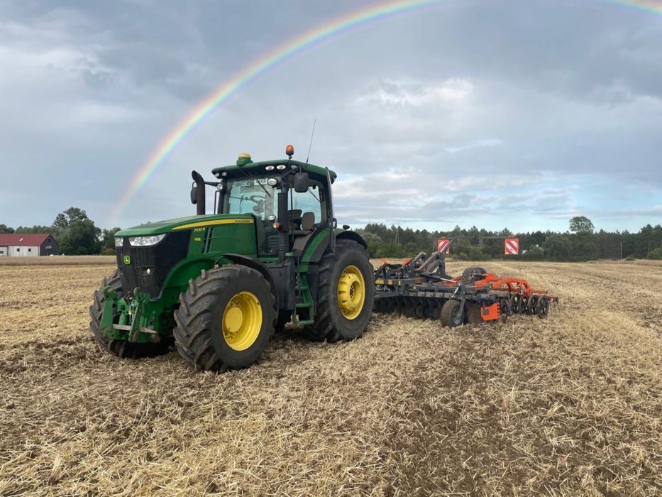 Siew MZURI Strip-till ładowarka oprysk prasowanie talerzowanie itp