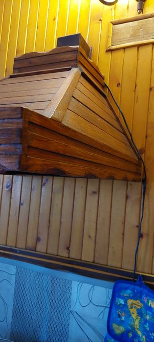 Ładny okap z wiatraczkiem