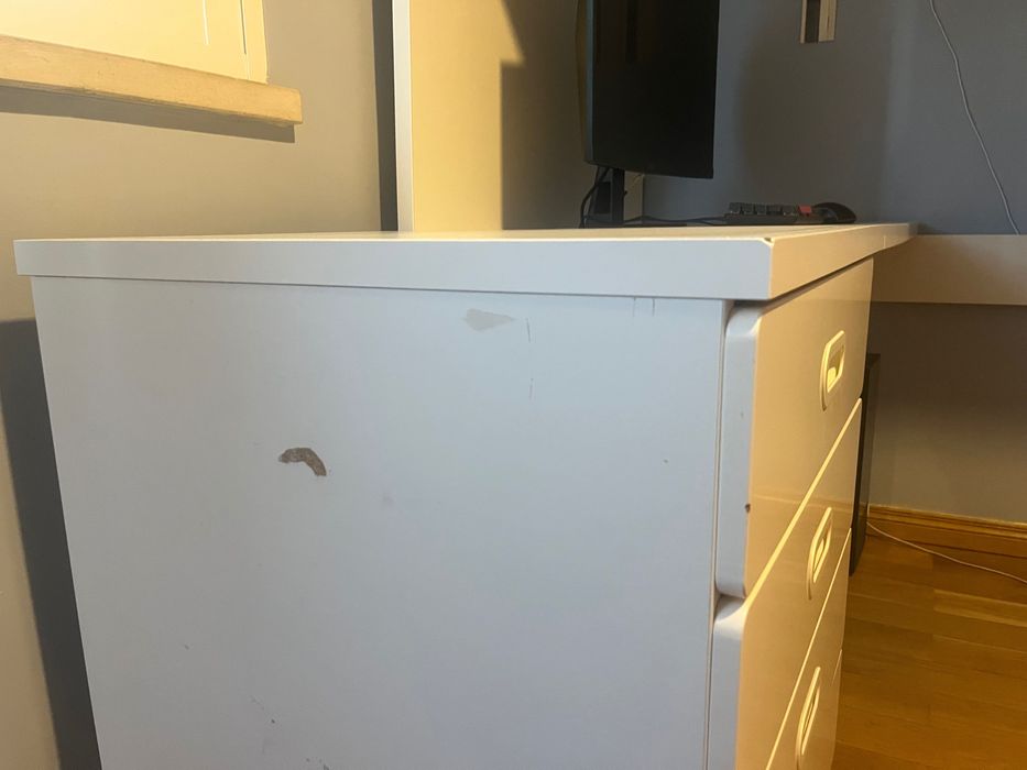 Vendo quarto completo Ikea (ou móveis individuais)