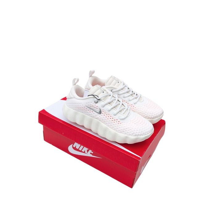 Жіночі Nike mind 002