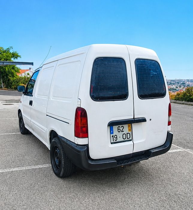 Nissan Vanete  Ano-1999  "Estado Impecável"