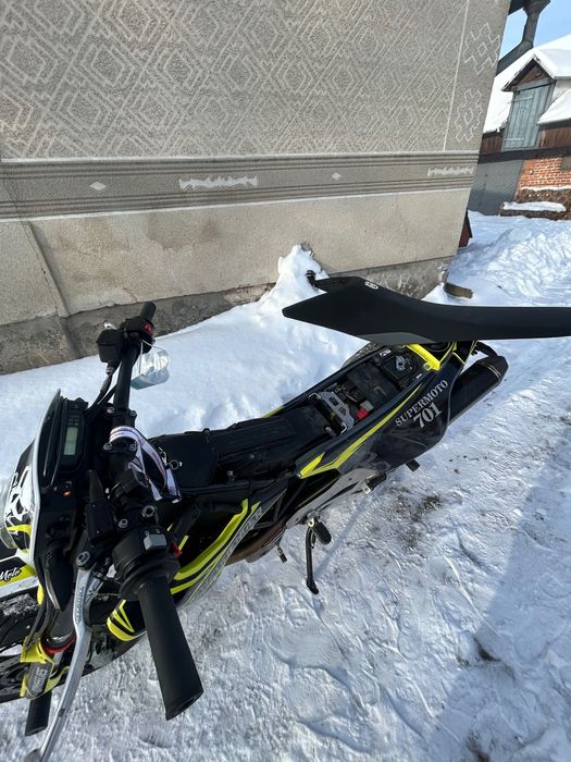 Хускварна 701 23 рік обмін на ктм 690