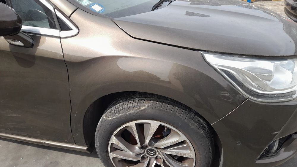 Guarda-lamas direito CITROËN DS4 (NX_)